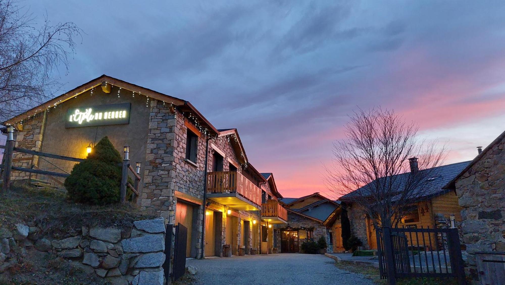 L'Etoile Du Berger Aparthotel เลส์ อองเจลส์ ภายนอก รูปภาพ