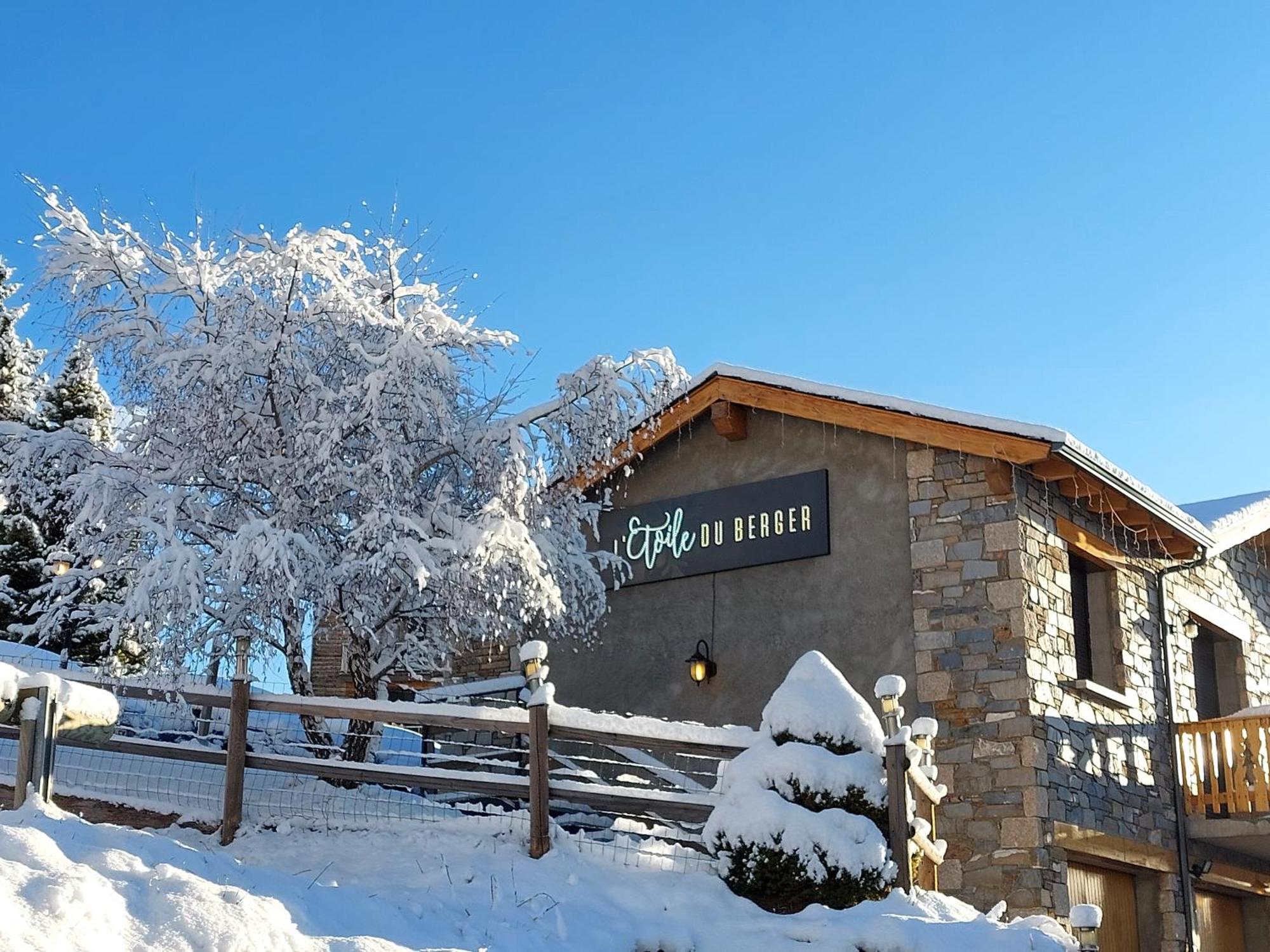 L'Etoile Du Berger Aparthotel เลส์ อองเจลส์ ภายนอก รูปภาพ